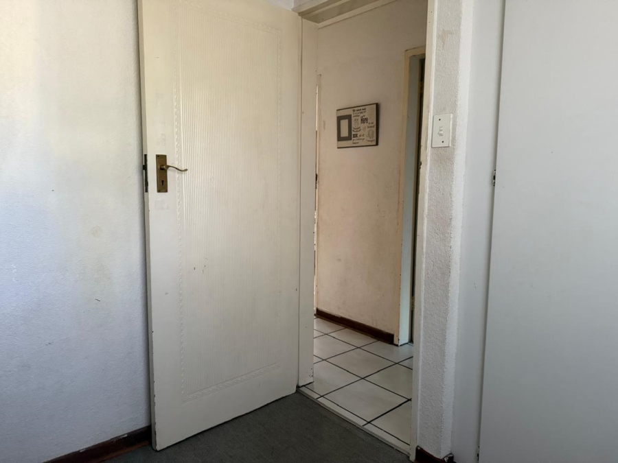 To Let 3 Bedroom Property for Rent in Geelhoutpark North West